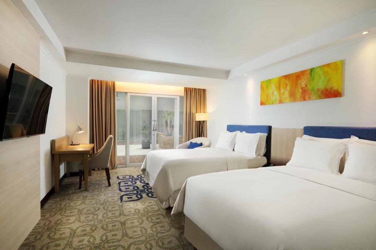 Four Points By Sheraton Makassar Extérieur photo