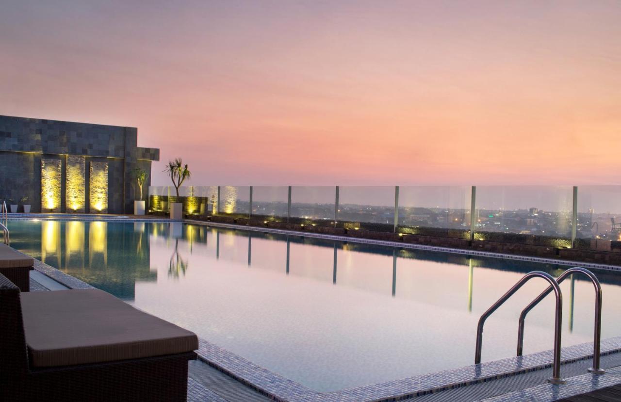 Four Points By Sheraton Makassar Extérieur photo