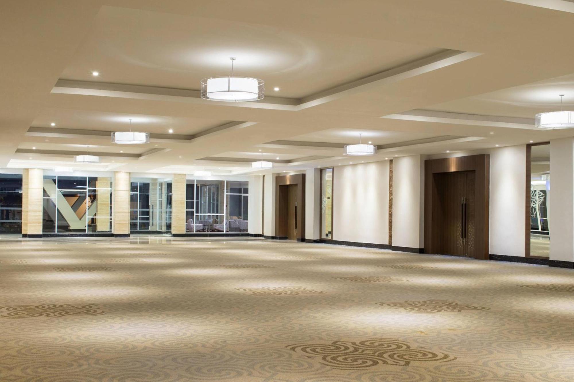 Four Points By Sheraton Makassar Extérieur photo
